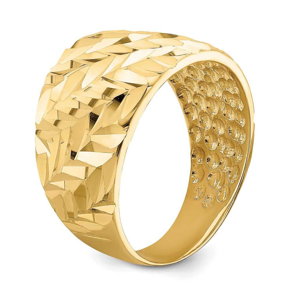 Diamond-cut Arrow Slash Dome Ring - WBC