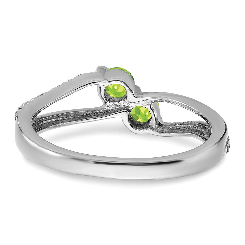 Round Peridot and 1/6 carat Diamond 2-stone Ring - WBC